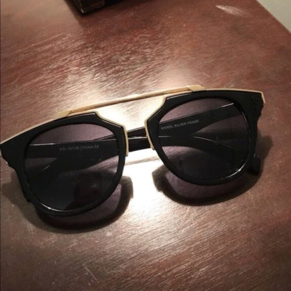 Black Gold Retro Sunglasses
